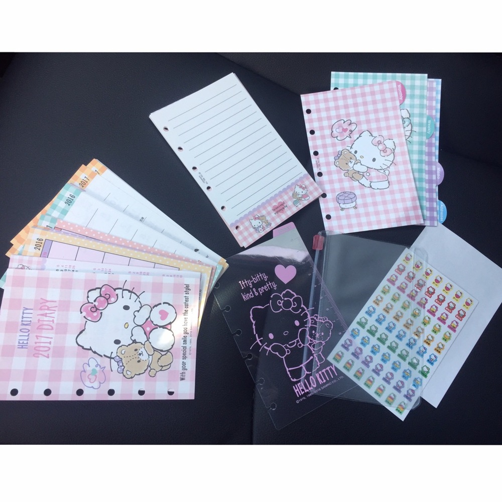 ❌SOLD❌2017 brand new Hello kitty refills,