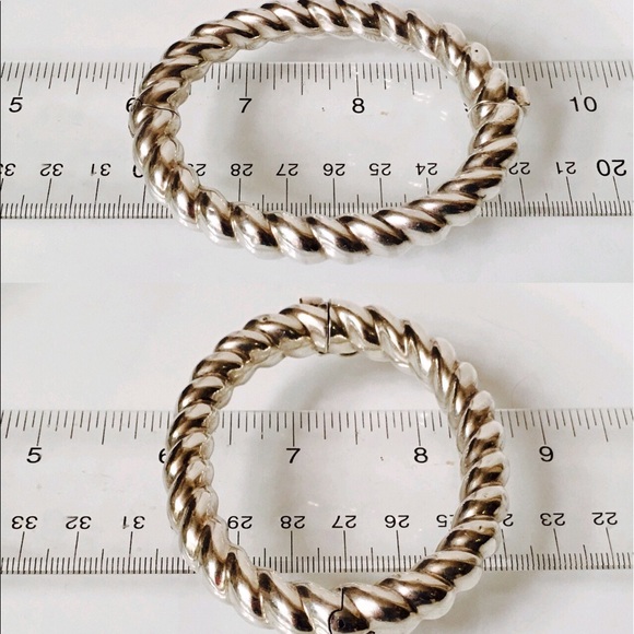Tiffany & Co. Sterling Hinged Twist 10mm Bangle - Picture 8 of 8