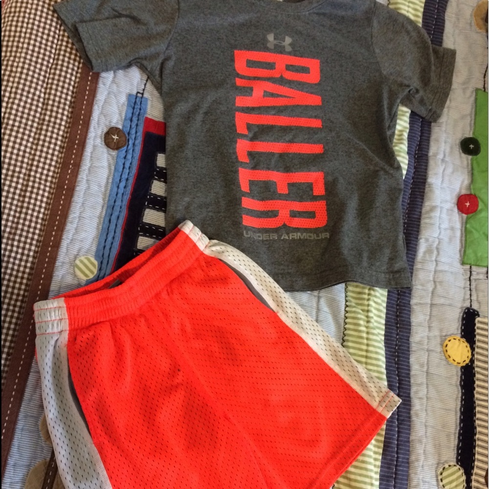 Size 5 under armour little boys