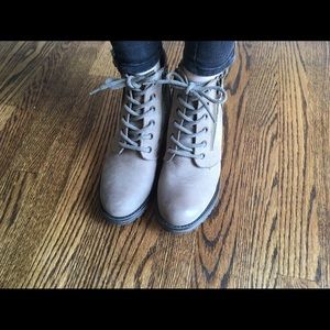 Steve Madden light brown bootie style boots.
