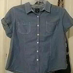 🎊 Faded  Glory Denim Blouse.🐾