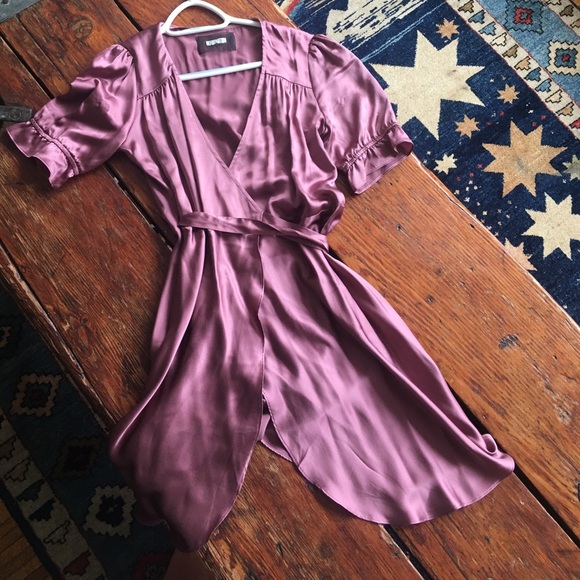 Reformation Dresses & Skirts - Reformation silk wrap dress
