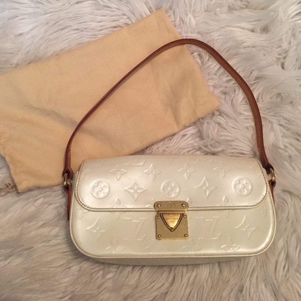 White pearl Louis Vuitton clutch