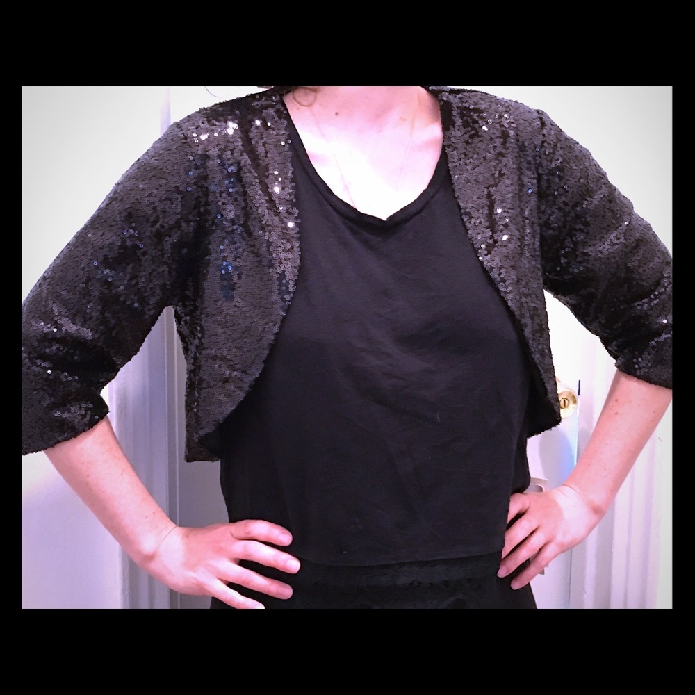 Black sequent elegant shrug.