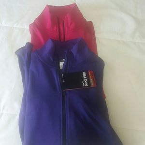 2 nike dri fit pull overs size small