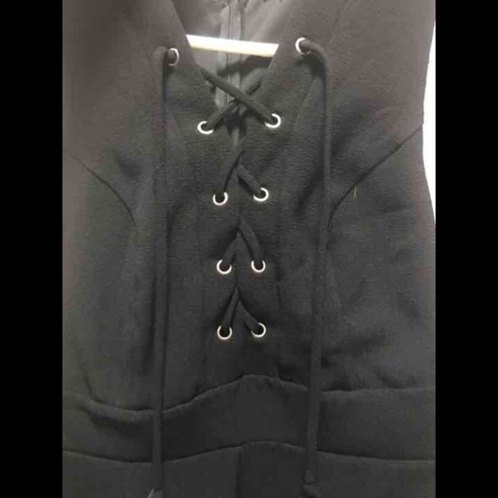 Urban Outfitters Silence + Noise Lace up Romper - Picture 3 of 3