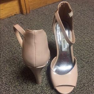 Nude Steve Madden wedges