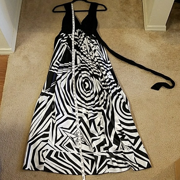 Maxi black & white dress. Sz M. Worn 2x - Picture 5 of 7