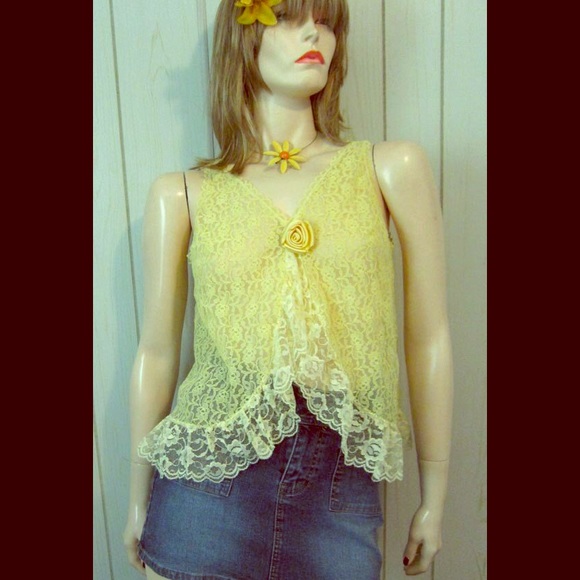 Boho Babe VTG 70s Sheer Chantilly Lace Vest Top - Picture 3 of 6