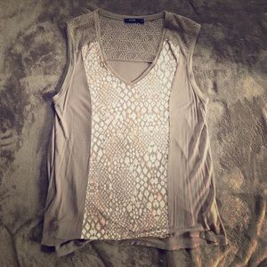 SELLING EVERYTHING❤️beige top