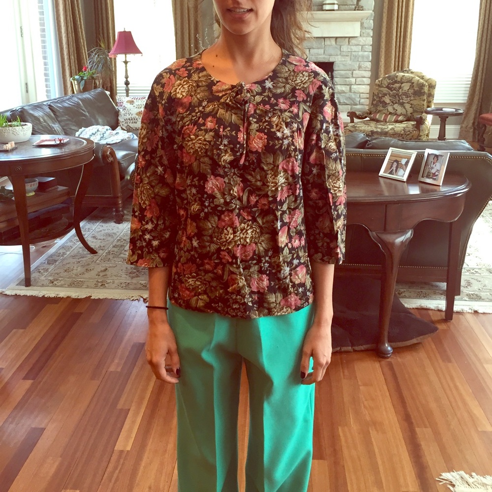 Vintage 1070's flowered hand sewn top