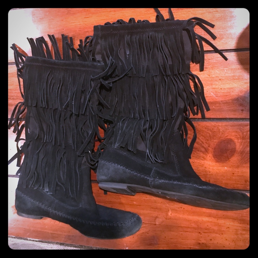 Fringe boots