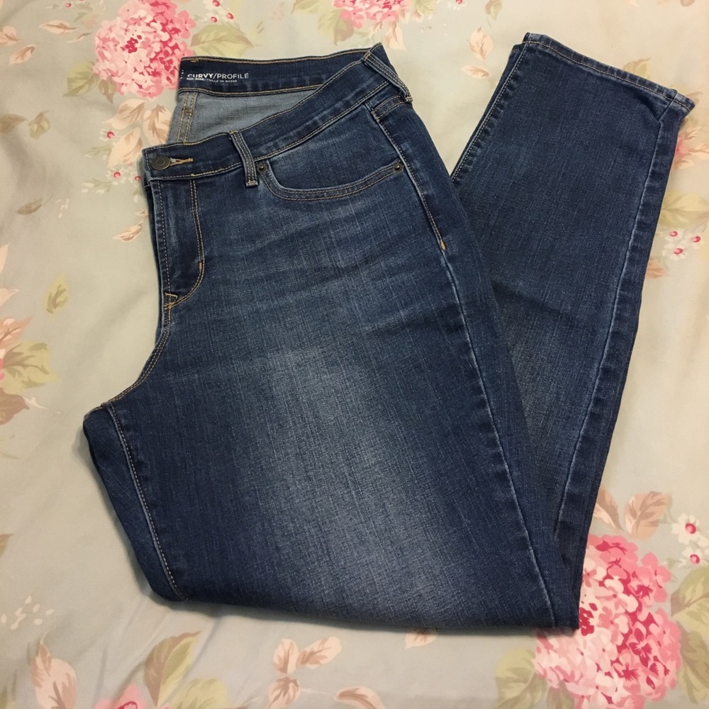 Old Navy Skinny jeans