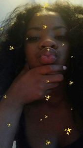 Meet your Posher, Kassandra