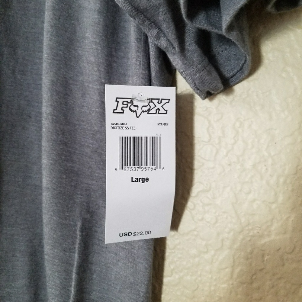 ! FOX MEN'S TEE SHIRT! - Picture 2 of 2