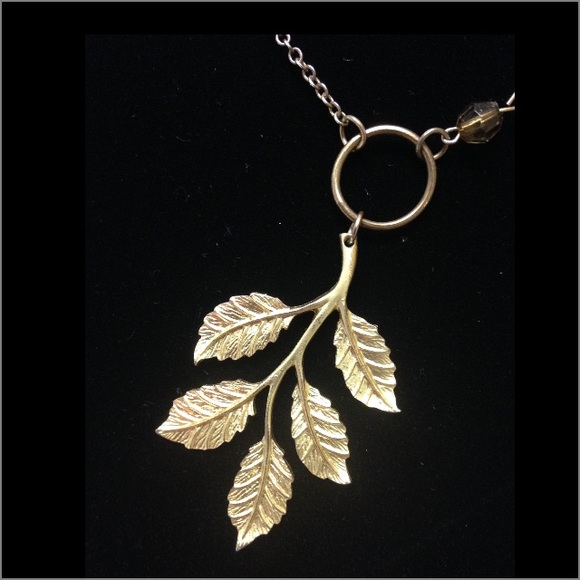 Jewelry - 🍁Lovely Leaf necklace, Costume jewelry