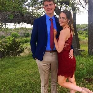 Meet your Posher, Claire