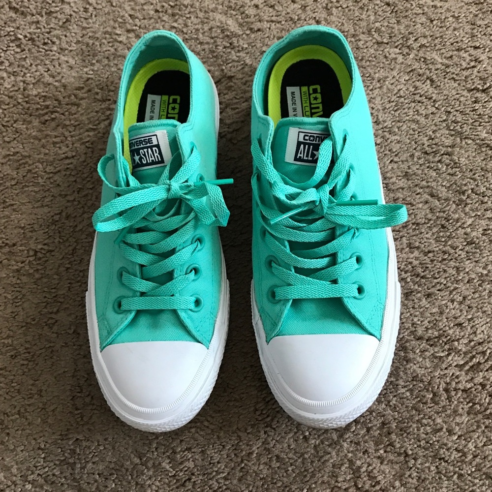 Chucks II