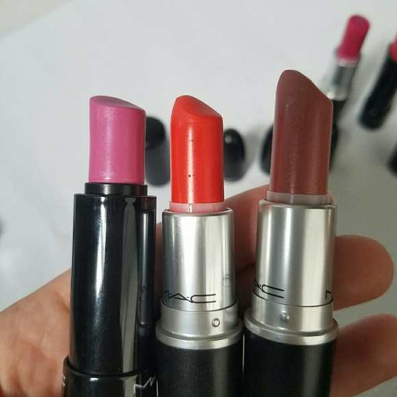 ⤵2 Mac lipstick Bundle 👇 plz read - Picture 5 of 6