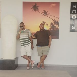 Meet your Posher, Adrian