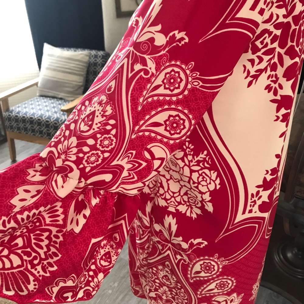 1 SM Left - Let Your Shoulders Do the Flirting! - Picture 3 of 5