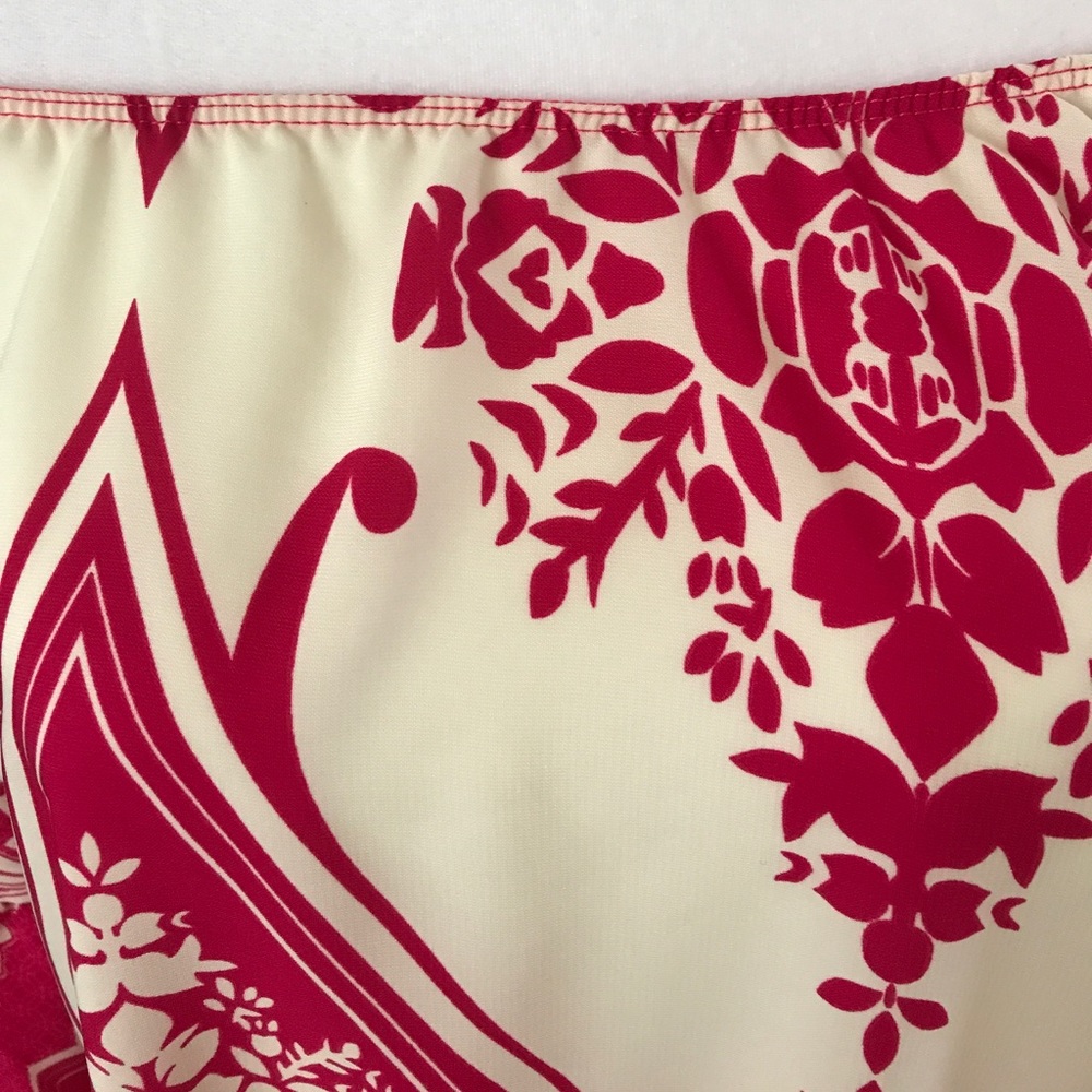 1 SM Left - Let Your Shoulders Do the Flirting! - Picture 4 of 5