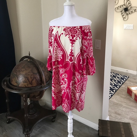 1 SM Left - Let Your Shoulders Do the Flirting! - Picture 2 of 5