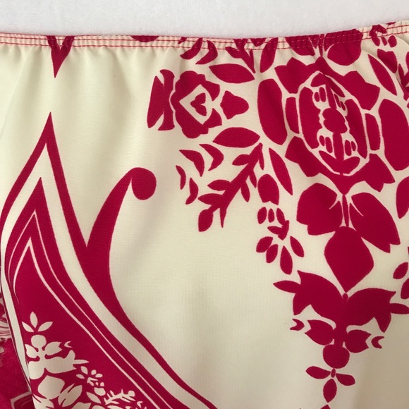 1 SM Left - Let Your Shoulders Do the Flirting! - Picture 4 of 5