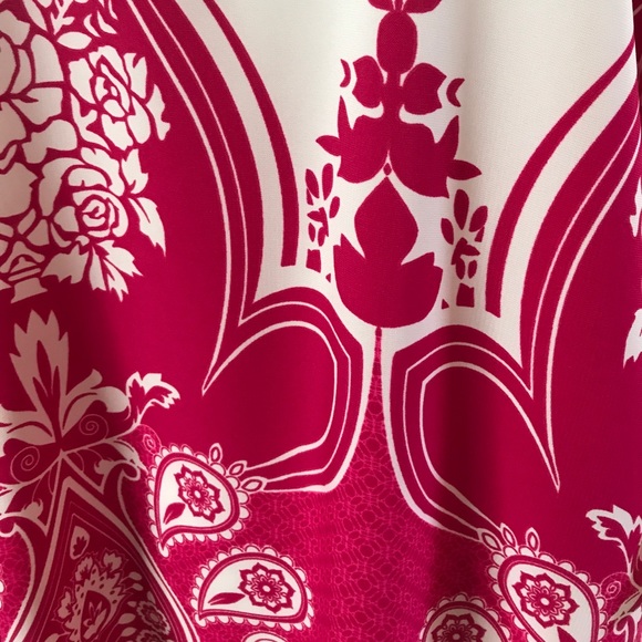 1 SM Left - Let Your Shoulders Do the Flirting! - Picture 5 of 5