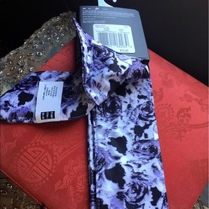 LAST ONE‼️ Nike Reversible Dri Fit Head-Tie