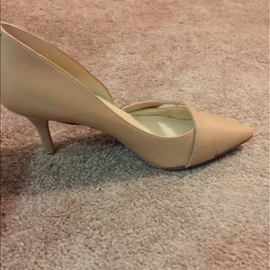 Nine West pumps !