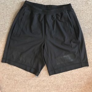 Men's LuluLemon SoulCycle Pacebreaker Short