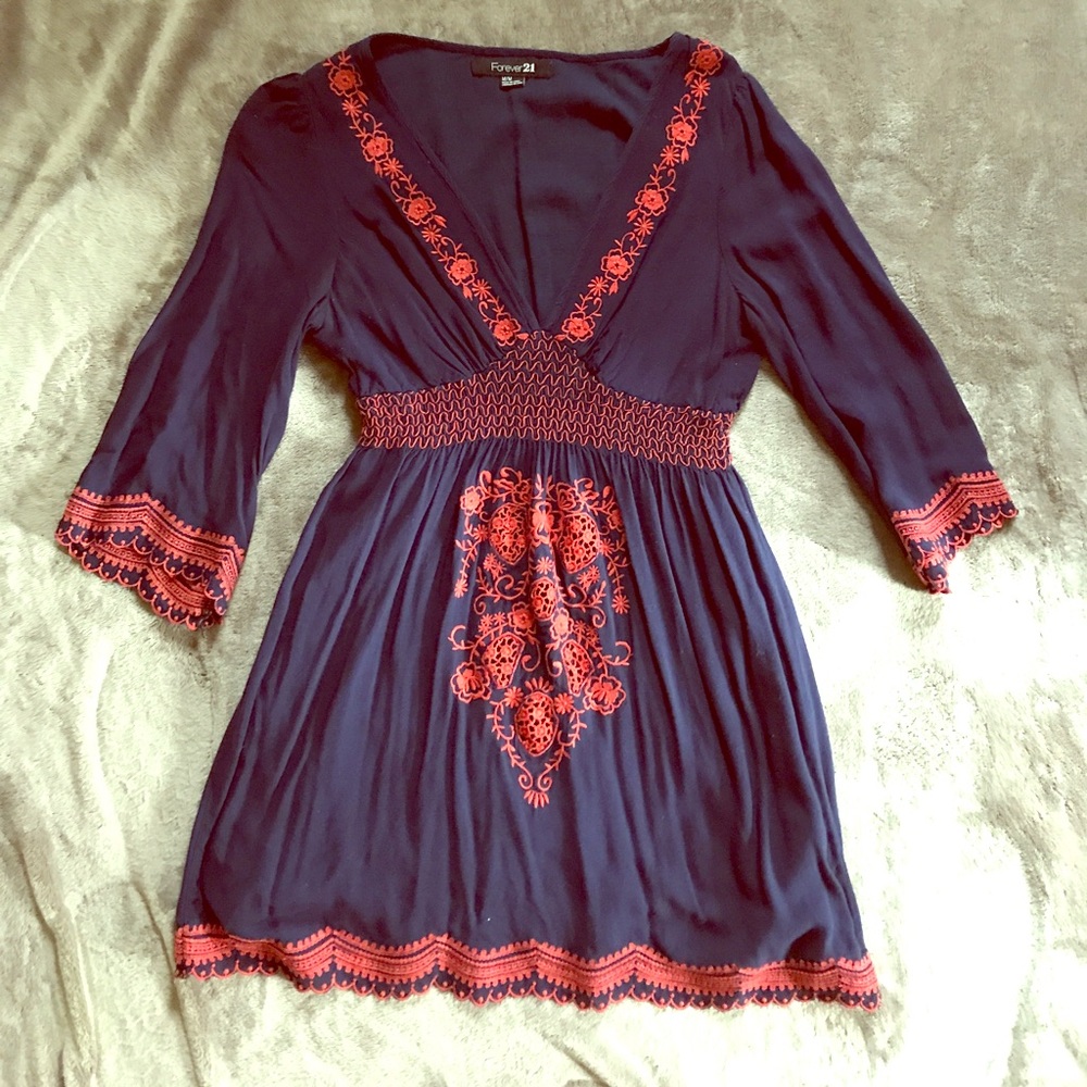 MOVE OUT SALE 💖Embroidered dress