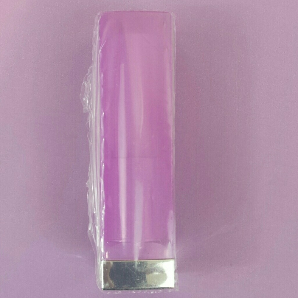 Makeup R16 Bundle. - Picture 2 of 4