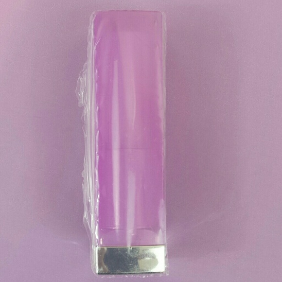 Makeup R16 Bundle. - Picture 2 of 4