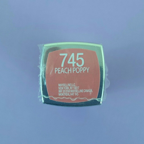 Makeup R16 Bundle. - Picture 3 of 4