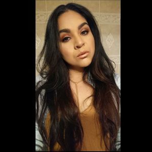 Meet your Posher, Esmeralda