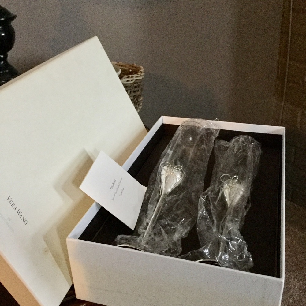 Vera Wang Wedding champagne Flutes. Never used