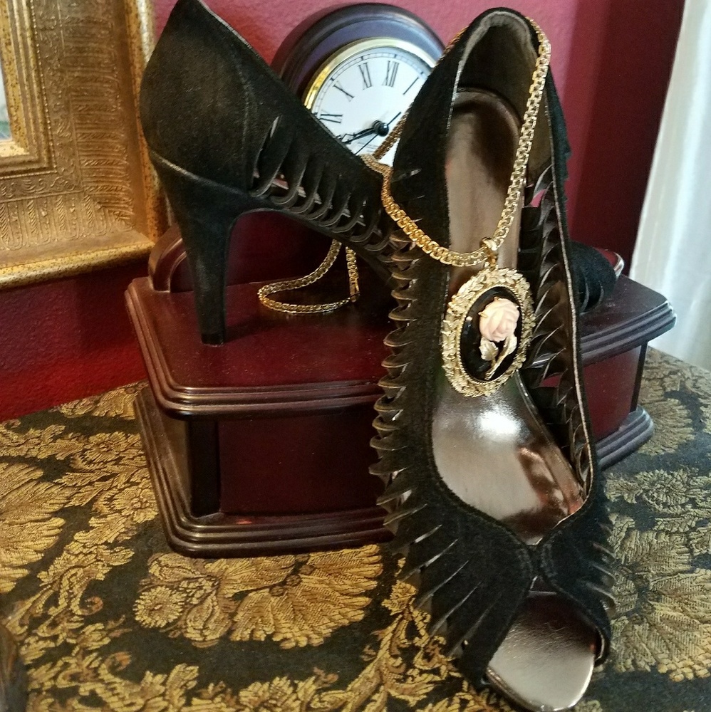 Suede Heels w/Gold
