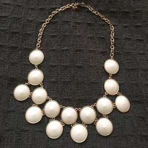 Statement necklace
