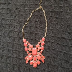 Statement necklace