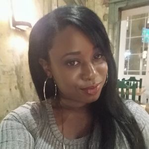 Meet your Posher, Cierra