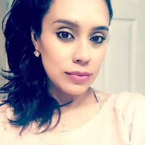 Meet your Posher, Adriana