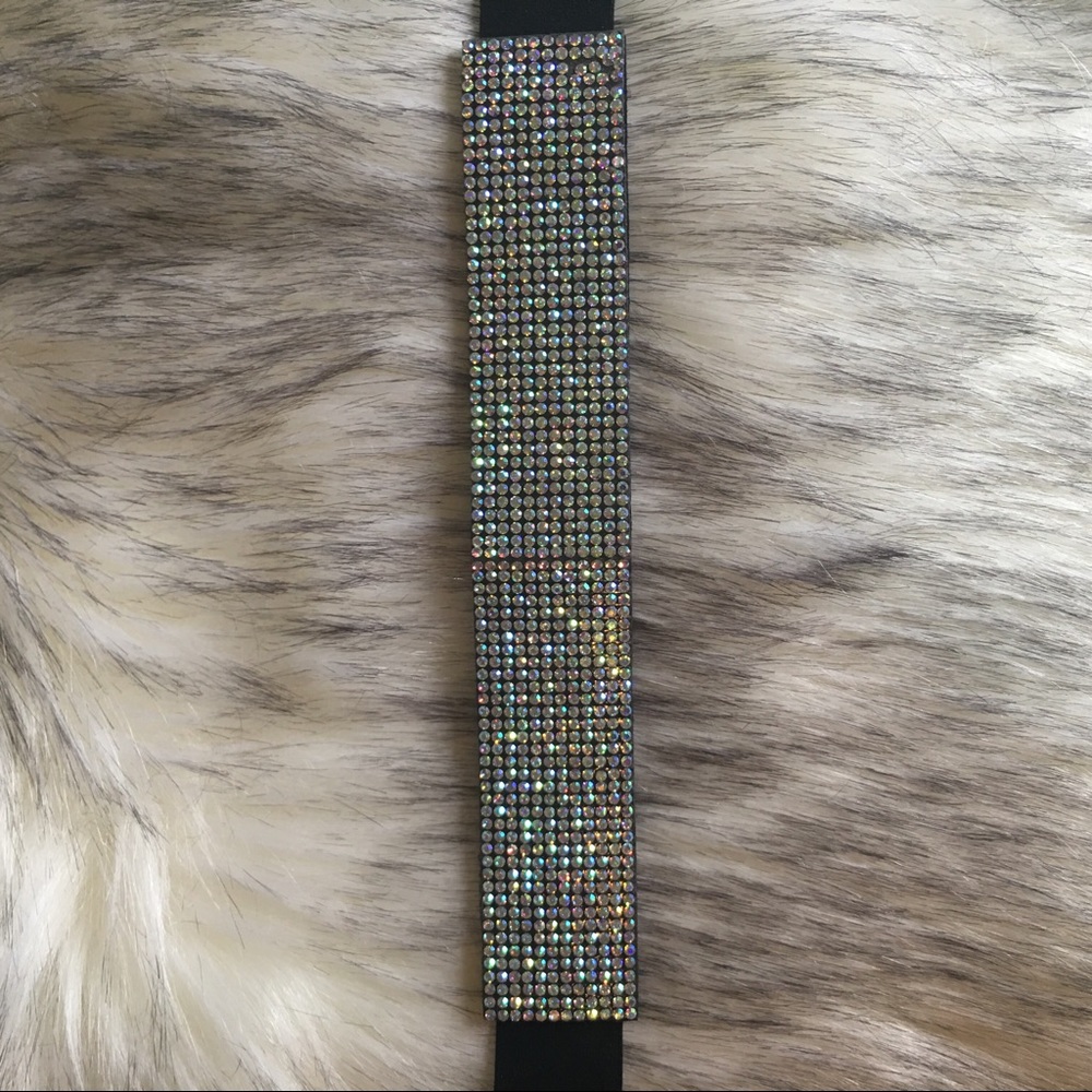 Velvet & rhinestones choker necklace - Picture 4 of 7