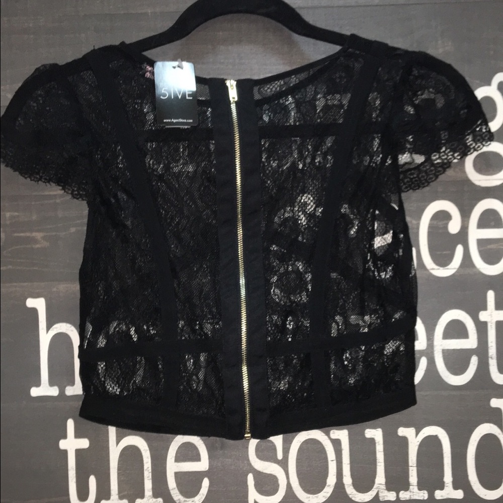 BLACK LACE TOP - Picture 3 of 4
