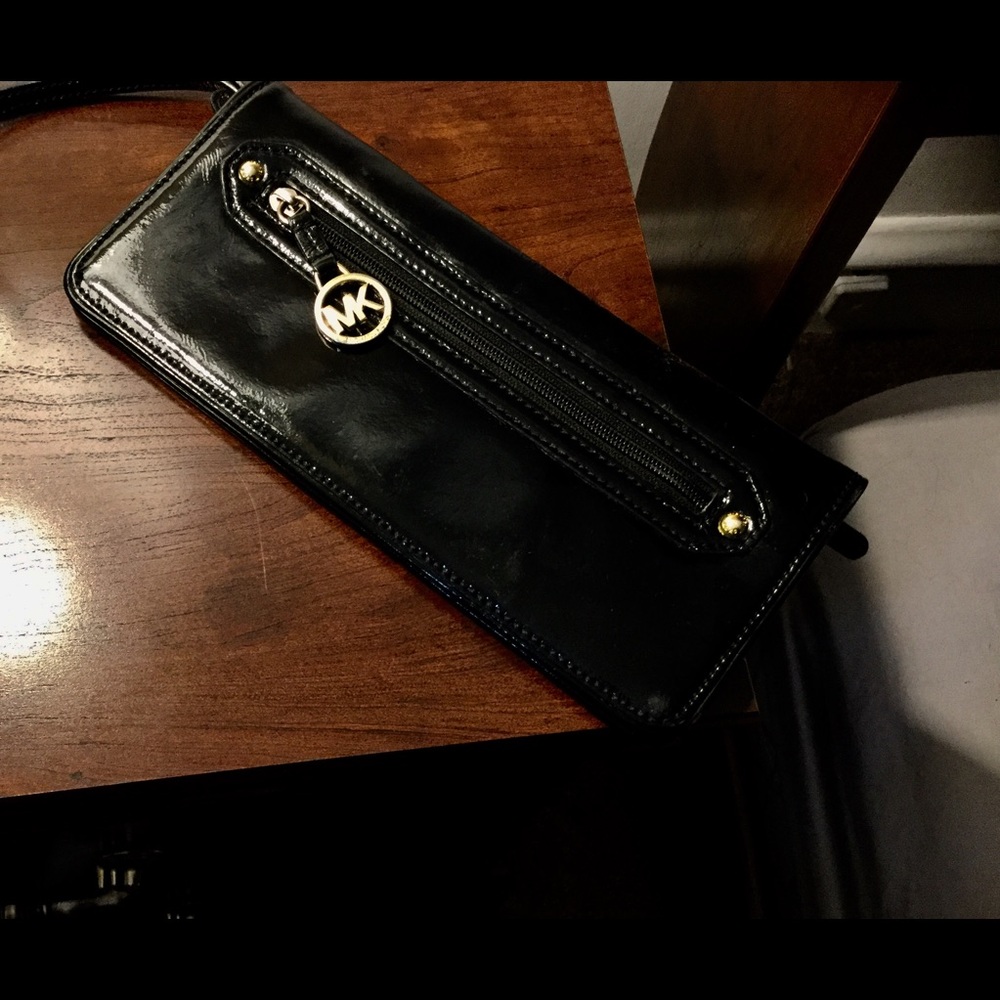 Michael Kors wallet clutch
