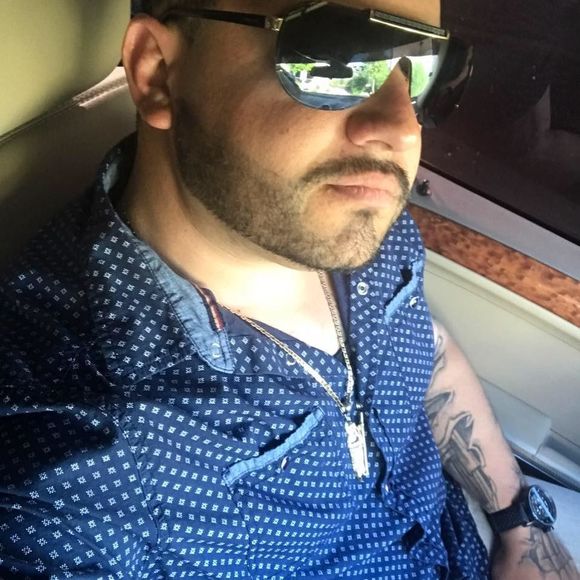 Meet your Posher, Luis c. - Picture 1 of 1