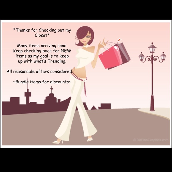 Meet your Posher, Joy 🌺Posh Ambassador🌺 - Picture 3 of 6