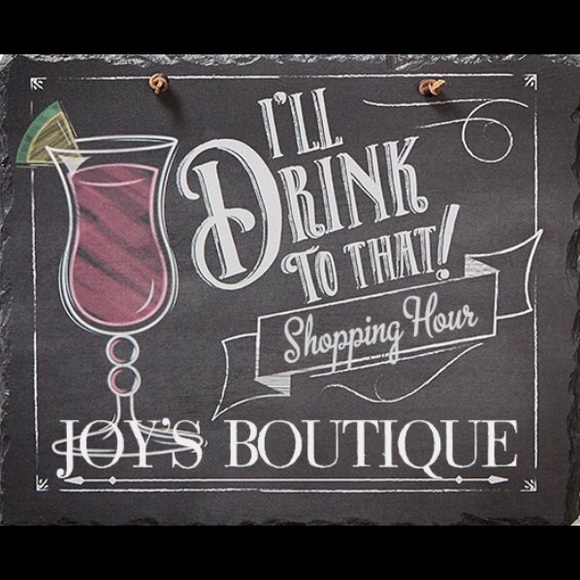 Meet your Posher, Joy 🌺Posh Ambassador🌺 - Picture 4 of 6