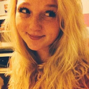 Meet your Posher, Madelynn